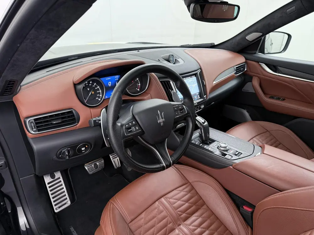 Maserati Levante 3.8 V8 Trofeo 589 K ! | Carbon | Panoramada uit 2020, foto 5