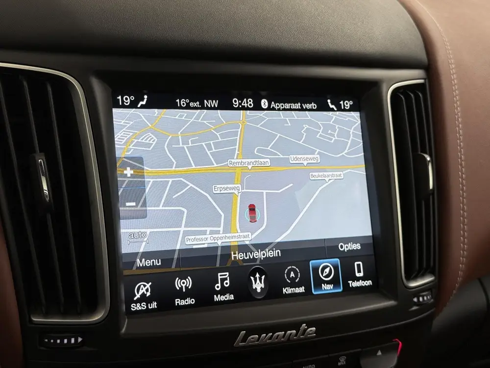 Maserati Levante 3.8 V8 Trofeo 589 K ! | Carbon | Panoramada uit 2020, foto 8