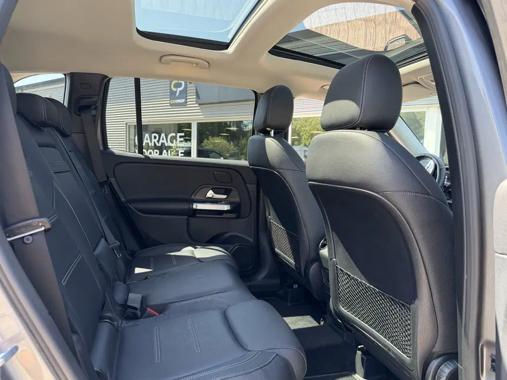 Mercedes-Benz GLB AMG 35 4MATIC uit 2022, foto 10