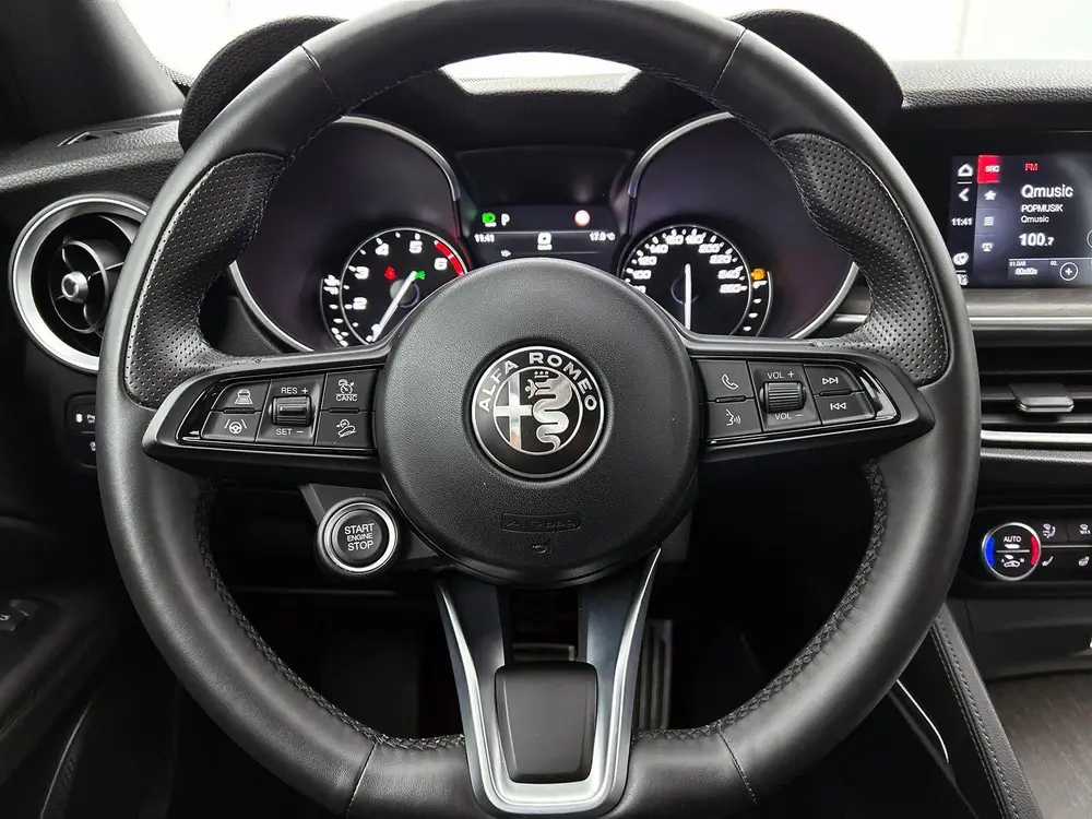 Alfa Romeo Stelvio 2.0 T AWD Ti Q4 | Automaat | Adaptive Cru uit 2022, foto 17