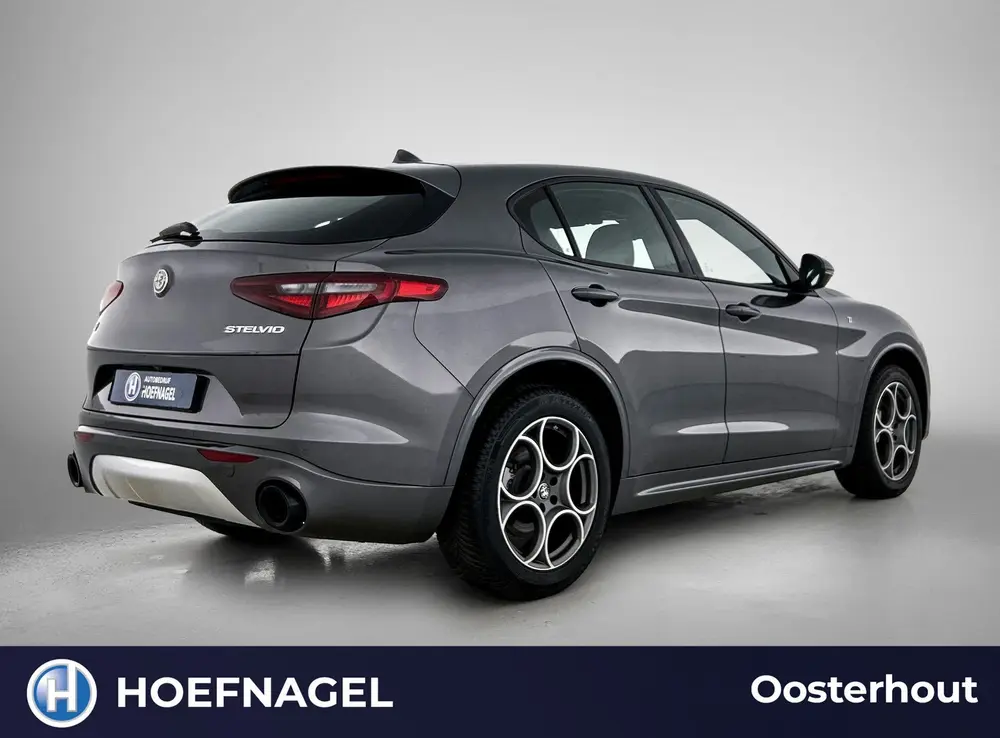 Alfa Romeo Stelvio 2.0 T AWD Ti Q4 | Automaat | Adaptive Cru uit 2022, foto 2