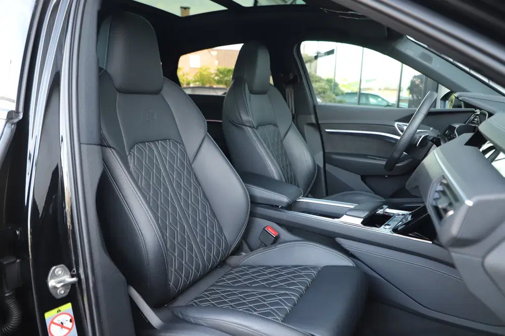 Audi e-tron S quattro 95 kWh uit 2021, foto 15
