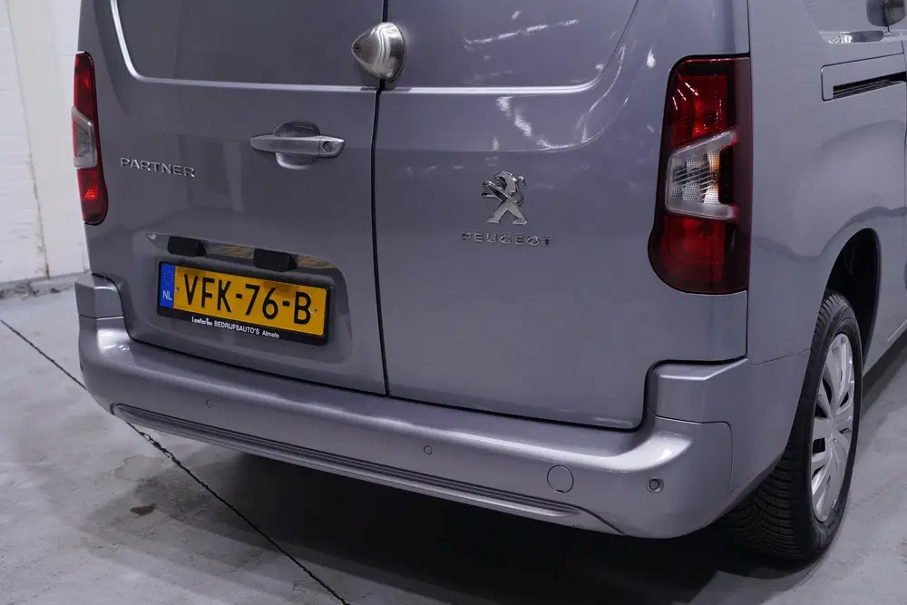 Peugeot Partner 1.5 BlueHDI 130 pk L2 Premium Navi uit 2020, foto 15