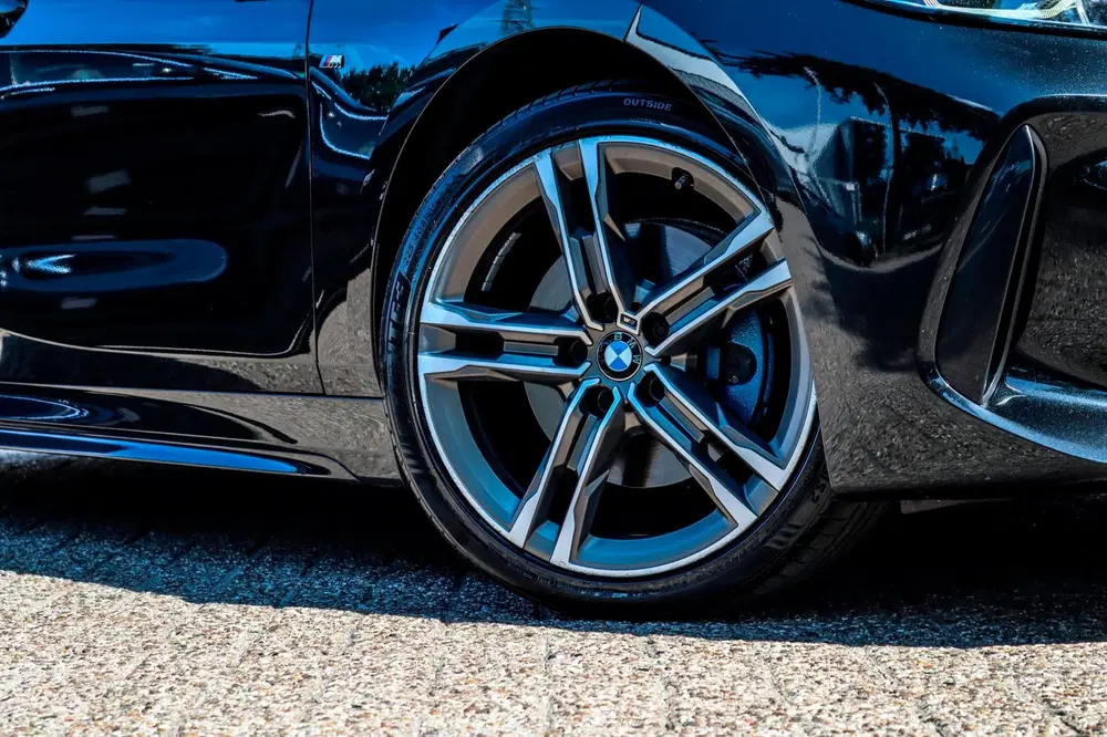 BMW 1-serie 118i M-Pakket BTW XENON SFEER VIRTUAL KEYL uit 2021, foto 3