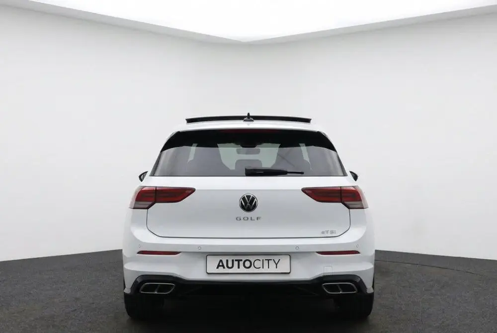 Volkswagen Golf VIII Lim. R-Line 1.5 eTSI DSG Pano l Camera uit 2021, foto 4