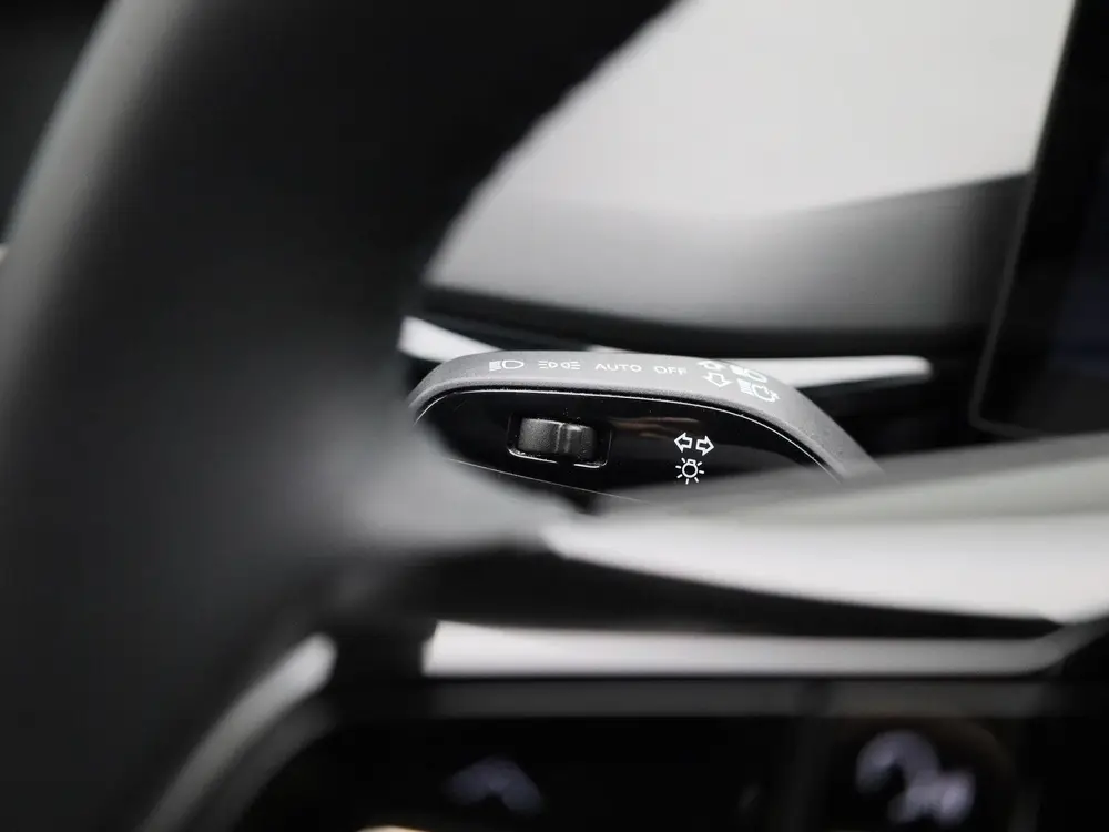 MG MG4 64 kWh 204Pk Luxury uit 2023, foto 19