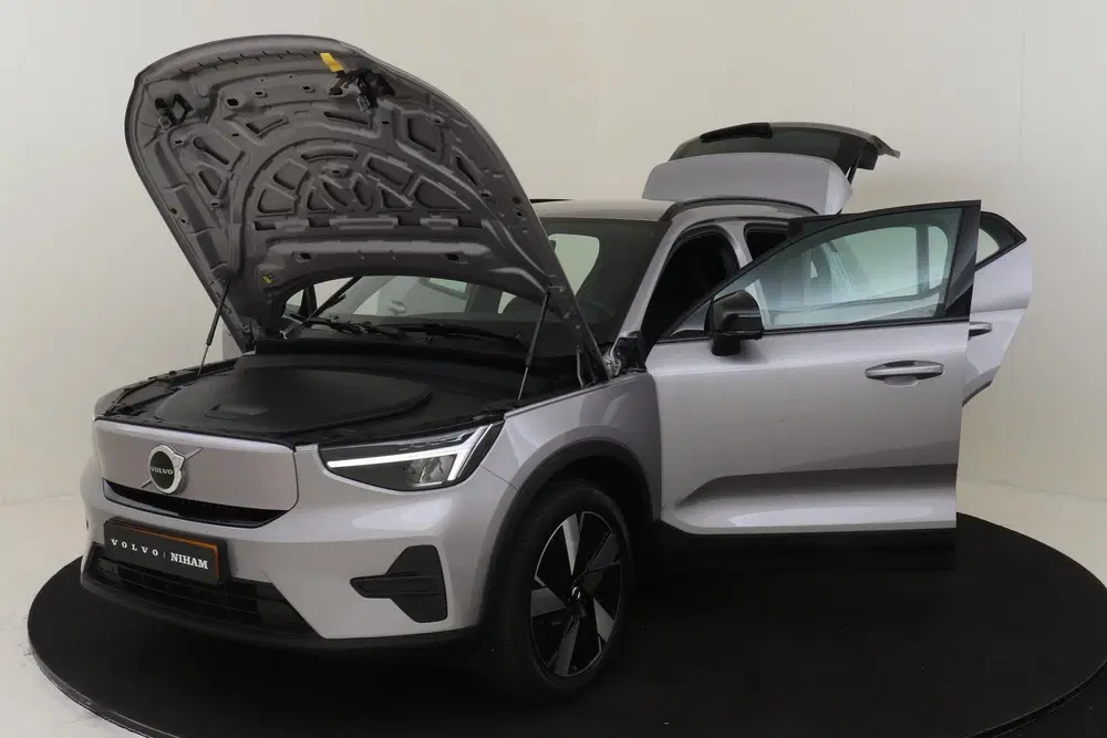 Volvo EX40 SINGLE MOTOR EXTENDED RANGE PLUS 82 kWh -H uit 2025, foto 17