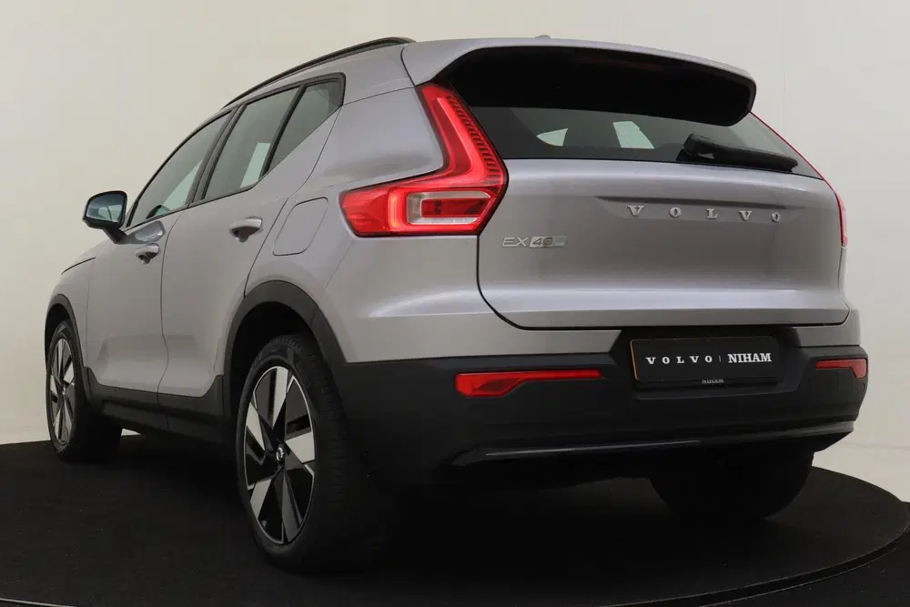 Volvo EX40 SINGLE MOTOR EXTENDED RANGE PLUS 82 kWh -H uit 2025, foto 5