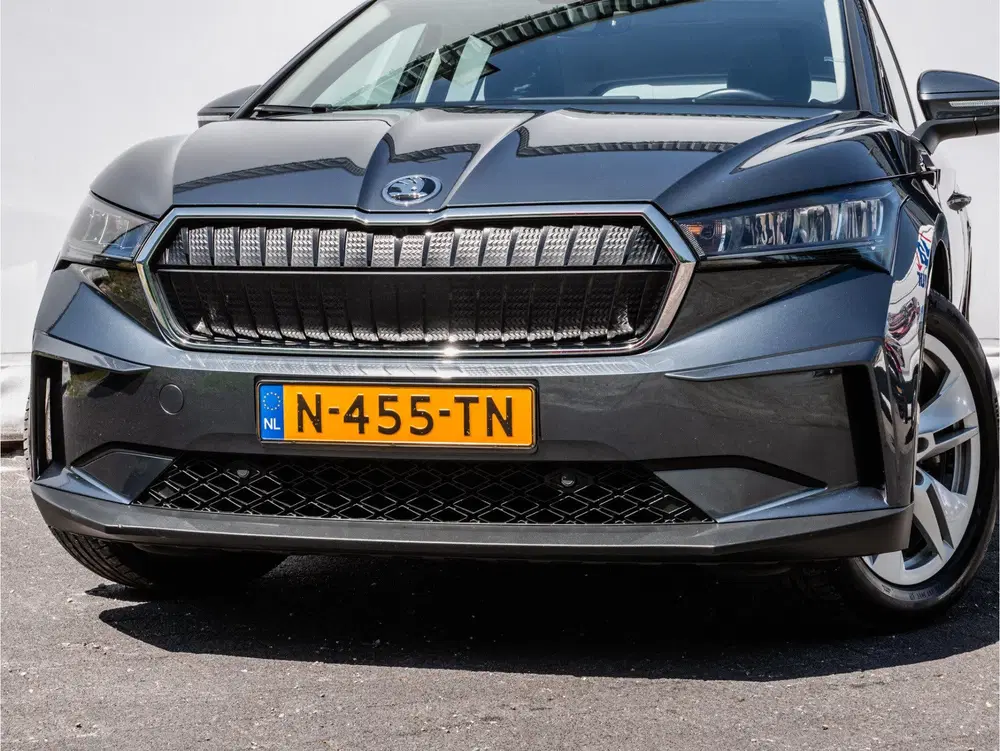 Skoda Enyaq 60 SOH 91% Panoramadak uit 2021, foto 2