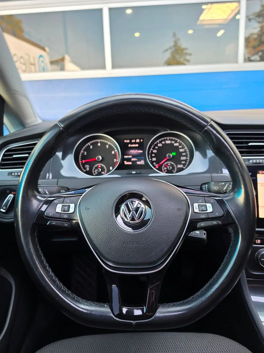 Volkswagen Golf 1.5 TSI Highline Business R AUTOMAAT/NAP/AIR uit 2019, foto 18