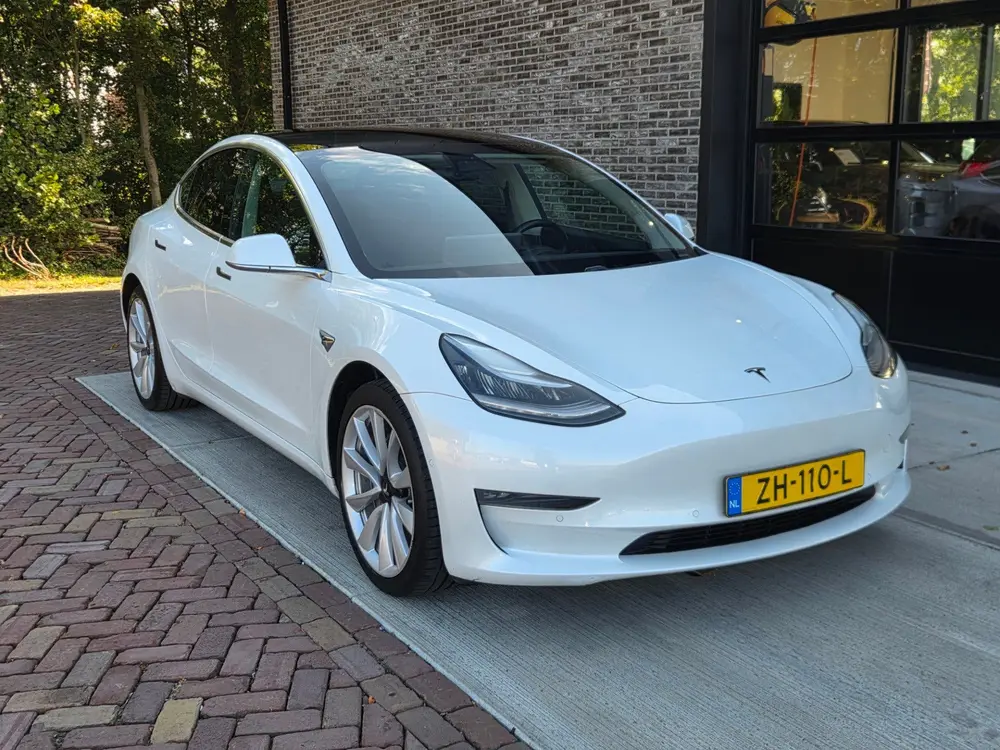 Tesla Model 3 Long Range AWD 75 kWh | Autopilot uit 2019, foto 17