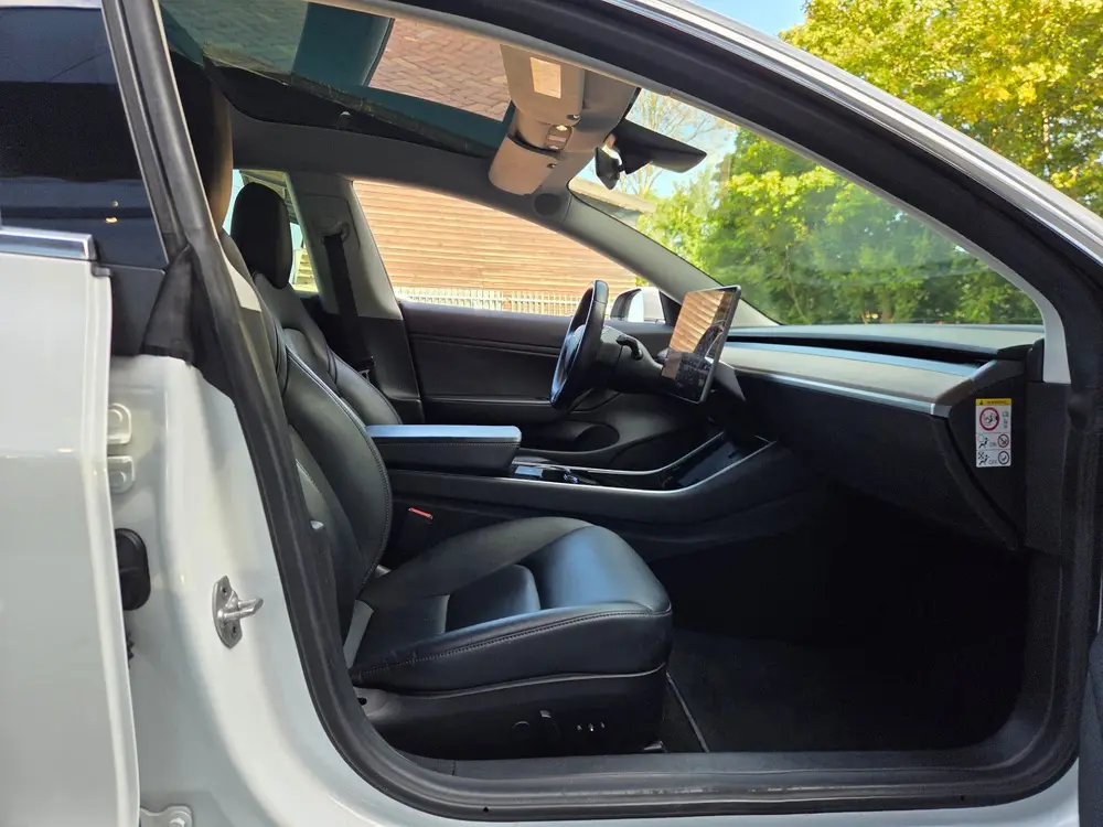 Tesla Model 3 Long Range AWD 75 kWh | Autopilot uit 2019, foto 19