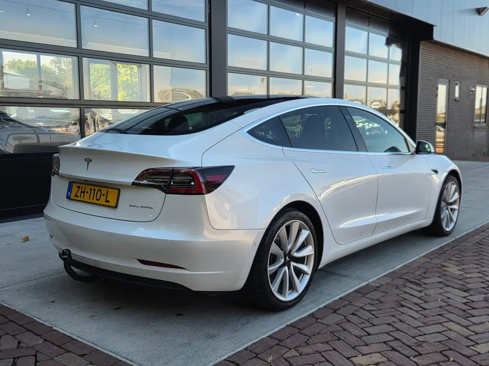Tesla Model 3 Long Range AWD 75 kWh | Autopilot uit 2019, foto 2