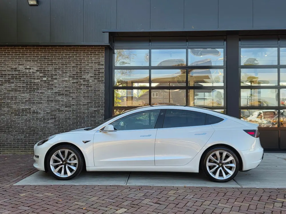 Tesla Model 3 Long Range AWD 75 kWh | Autopilot uit 2019, foto 6