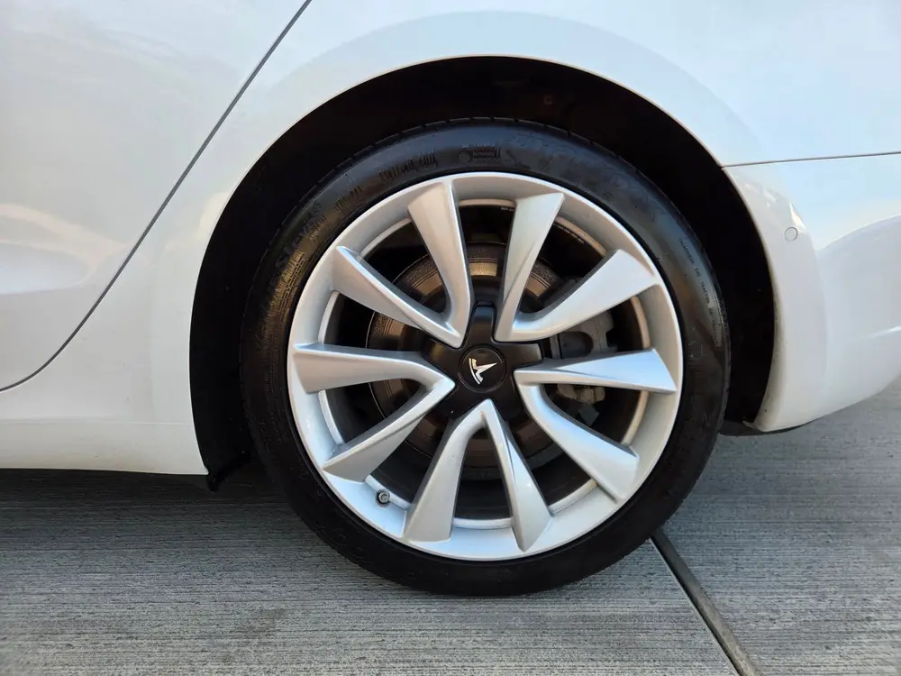 Tesla Model 3 Long Range AWD 75 kWh | Autopilot uit 2019, foto 9
