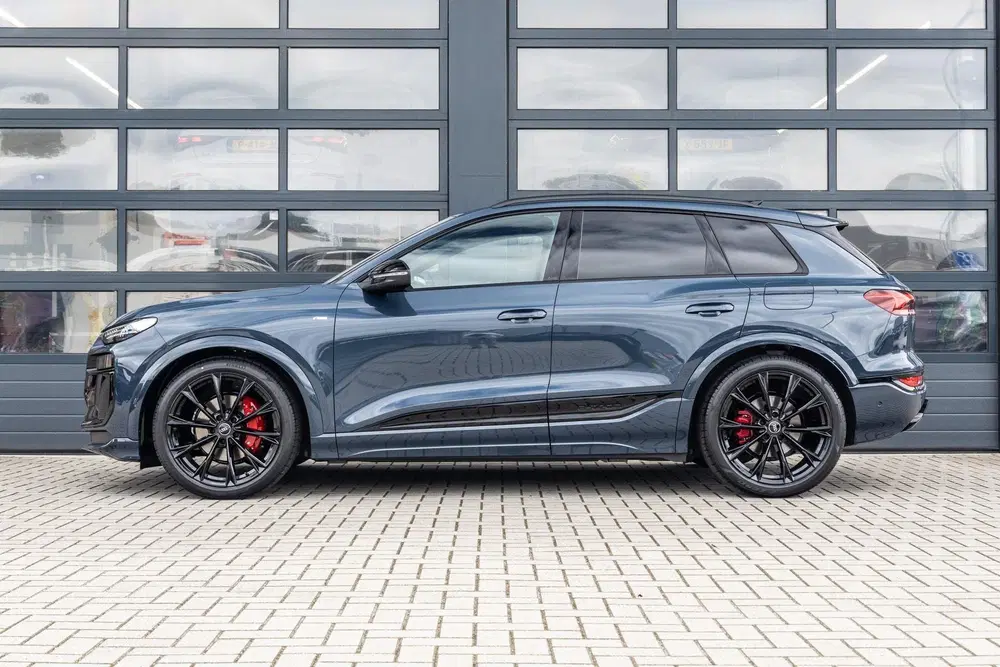 Audi Q6 e-tron 252pk S Edition 83 kWh uit 2026, foto 12