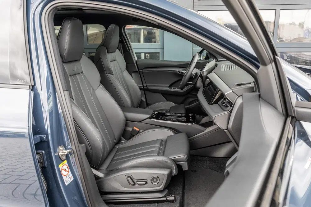Audi Q6 e-tron 252pk S Edition 83 kWh uit 2026, foto 15
