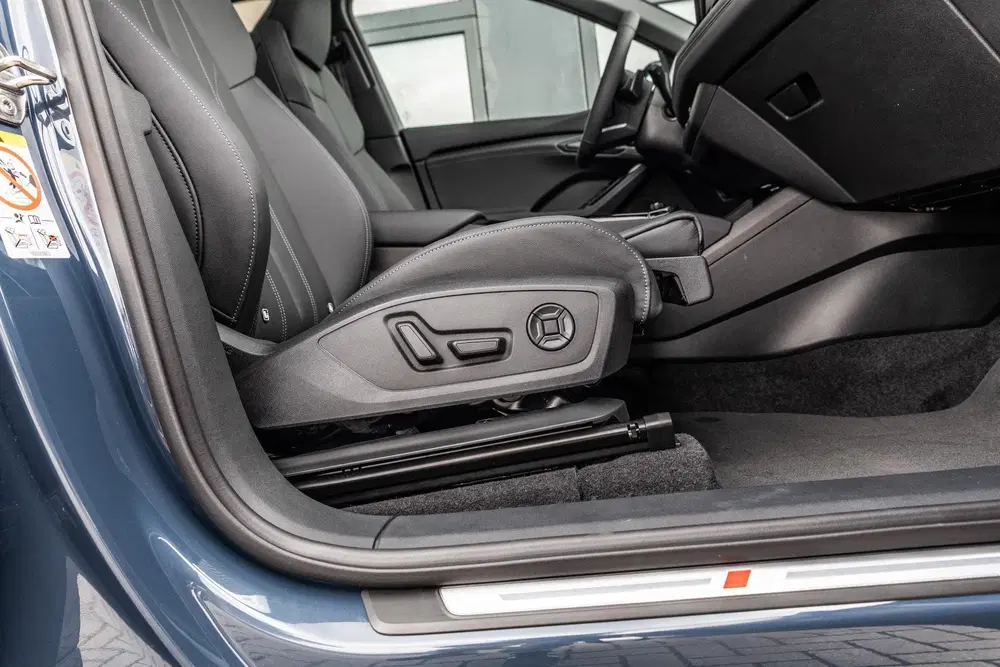 Audi Q6 e-tron 252pk S Edition 83 kWh uit 2026, foto 16