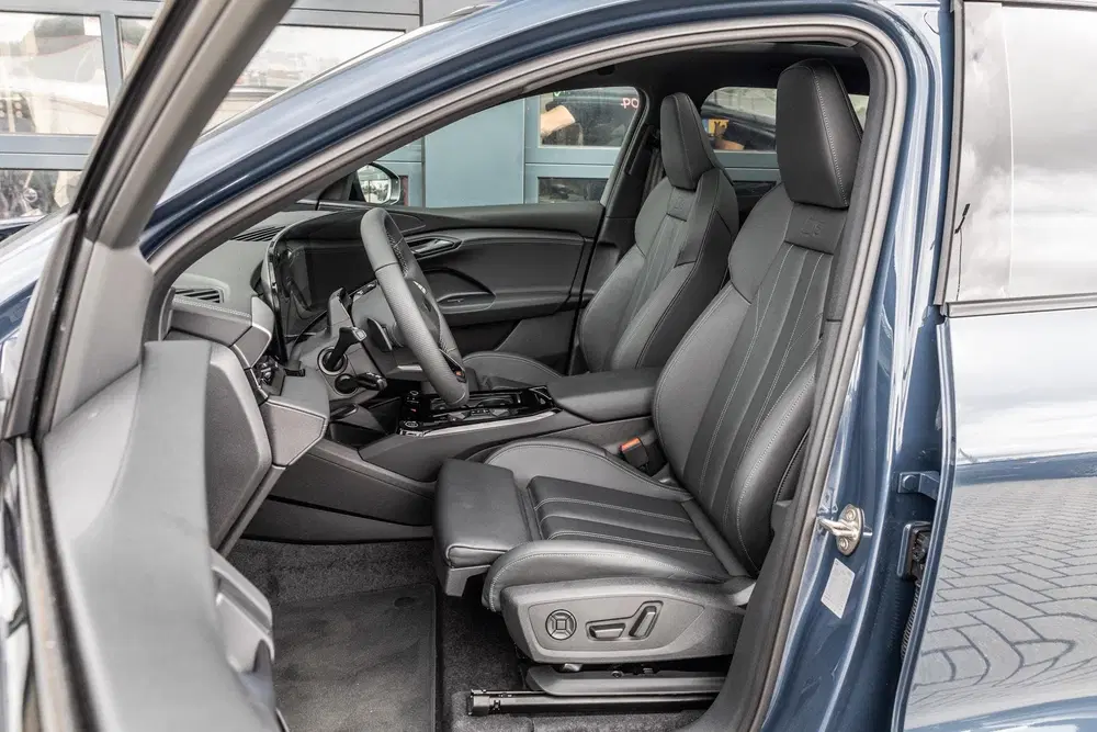 Audi Q6 e-tron 252pk S Edition 83 kWh uit 2026, foto 4