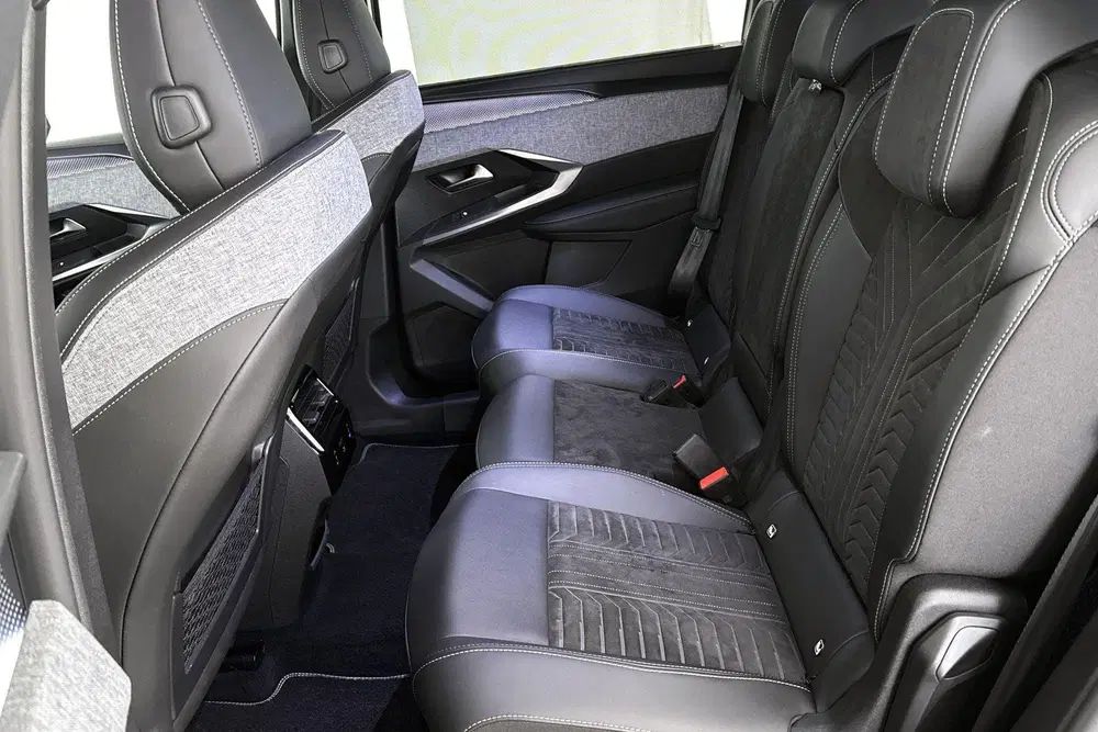 Peugeot 5008 1.2 Hybrid 145 GT 7p Stuur-Stoelverwarming uit 2025, foto 8