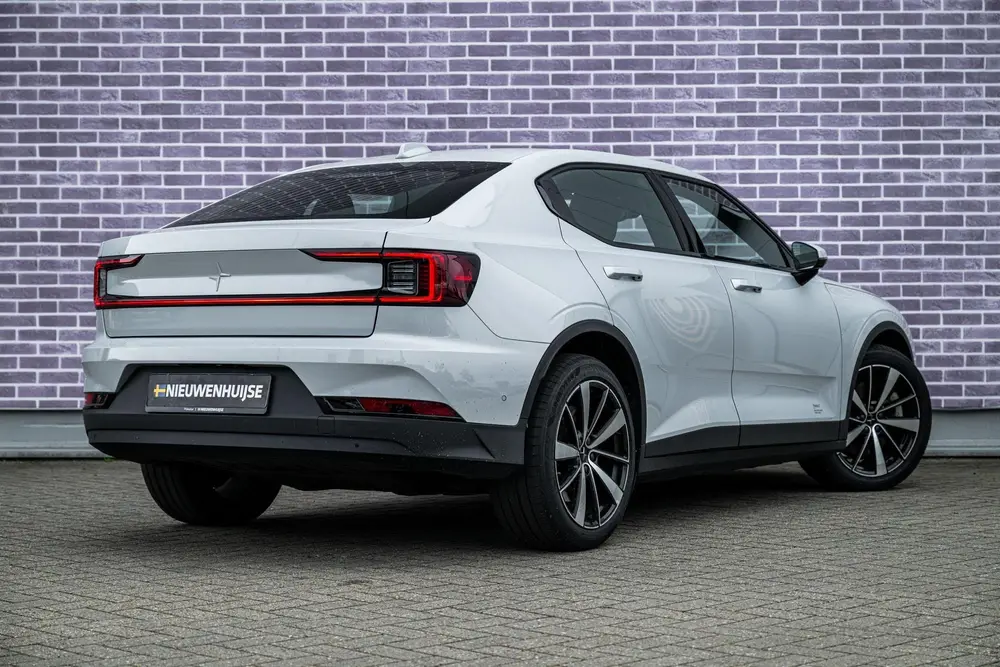 Polestar 2 Long Range Dual Motor AWD 78 kWh uit 2022, foto 2
