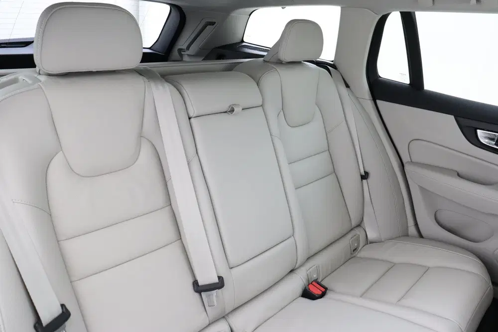Volvo V60 T6 PLUG-IN HYBRID AWD ULTRA BRIGHT -PANO.D uit 2026, foto 12