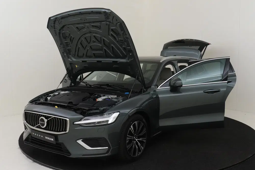 Volvo V60 T6 PLUG-IN HYBRID AWD ULTRA BRIGHT -PANO.D uit 2026, foto 17