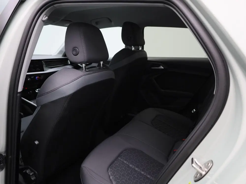 Audi A1 30 TFSI Advanced edition l Adaptive cruise uit 2025, foto 10