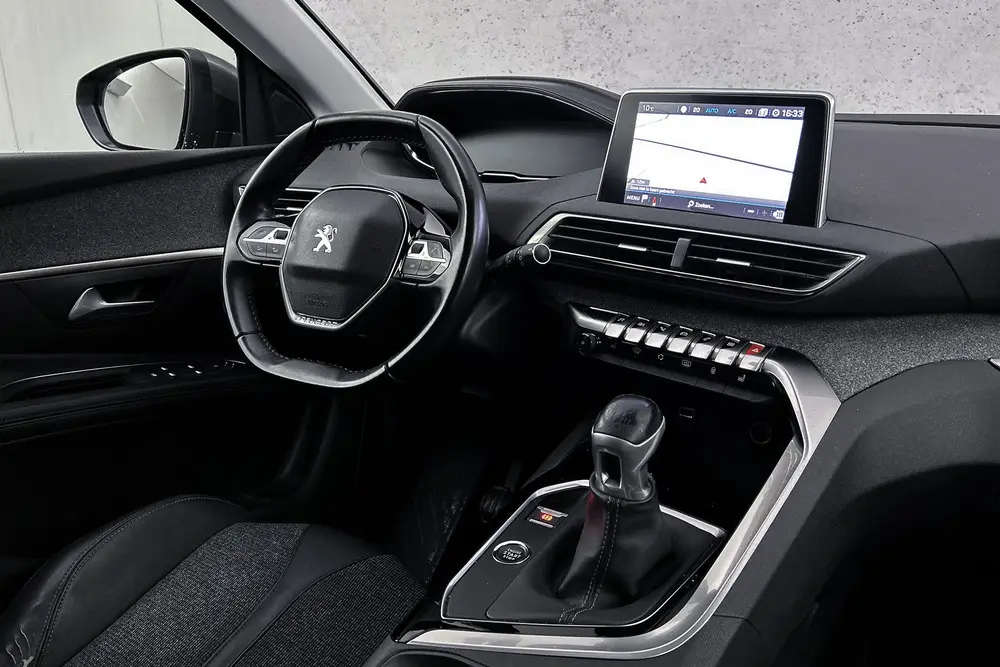 Peugeot 5008 1.2 PureTech Advanced Grip Control Allure | Tre uit 2019, foto 12
