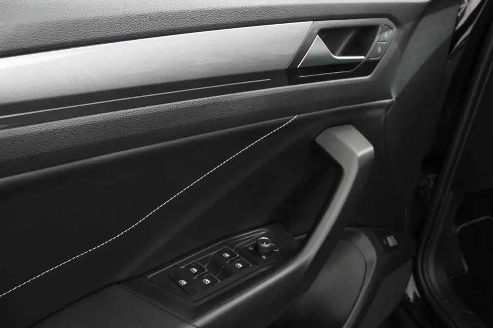 Volkswagen T-Roc 1.5 TSI DSG Style Navigatie Wireless App co uit 2023, foto 13