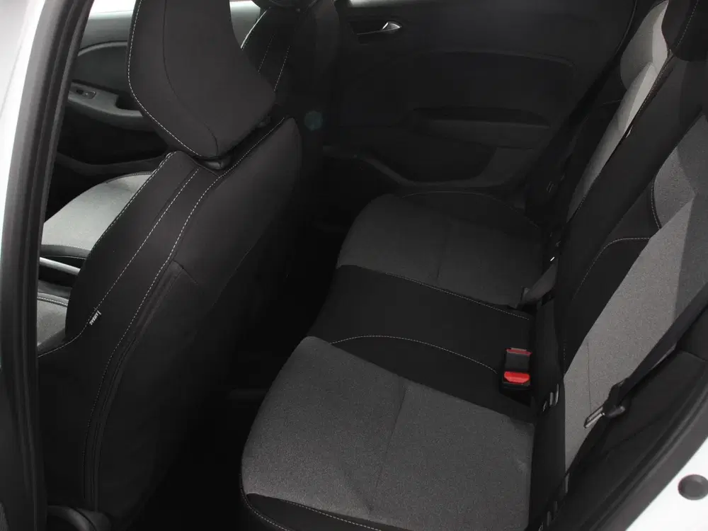 Mitsubishi Colt 1.6 HEV Automaat Intense Navigatie d.m.v. uit 2025, foto 11