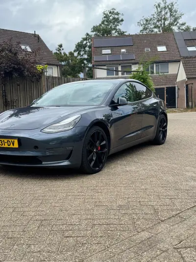 Tesla Model 3 2019 Grijs performance long range uit 2019