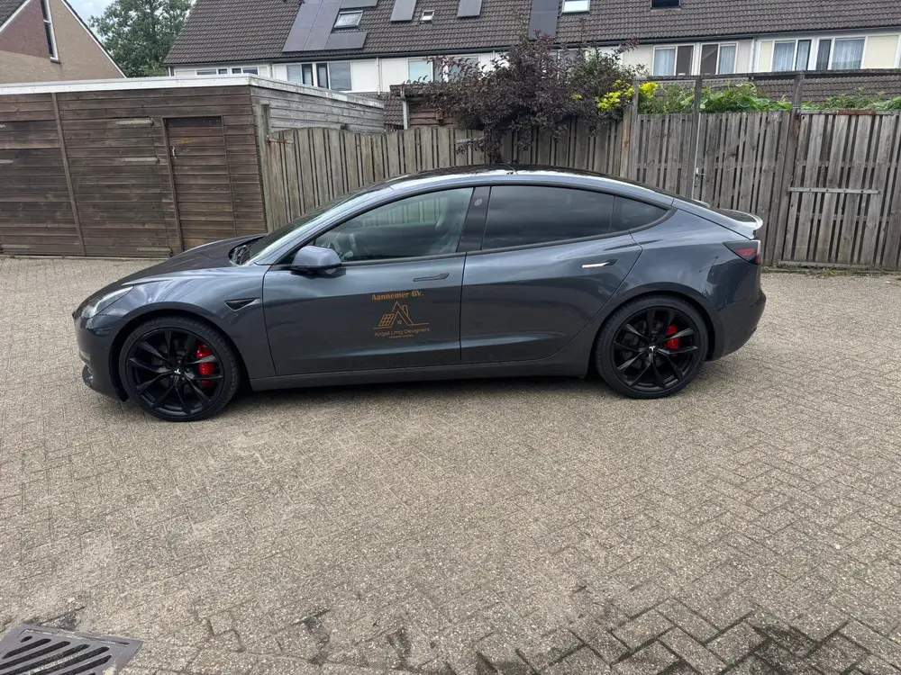 Tesla Model 3 2019 Grijs performance long range uit 2019, foto 3