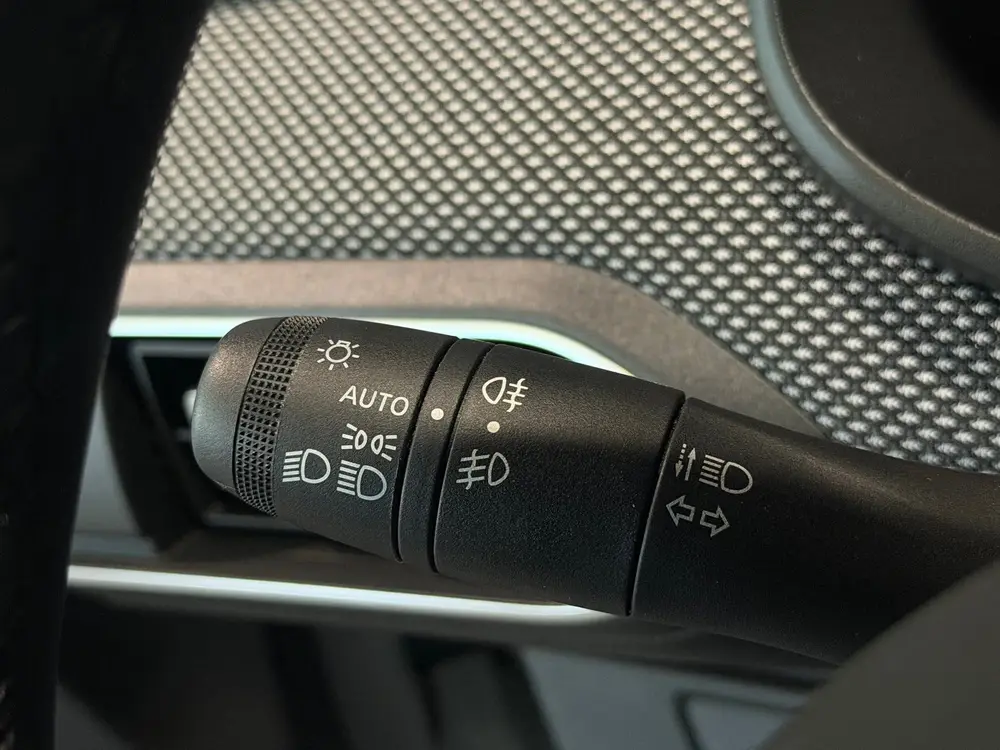Dacia Sandero 1.0 TCe 90 Comfort LED uit 2022, foto 15