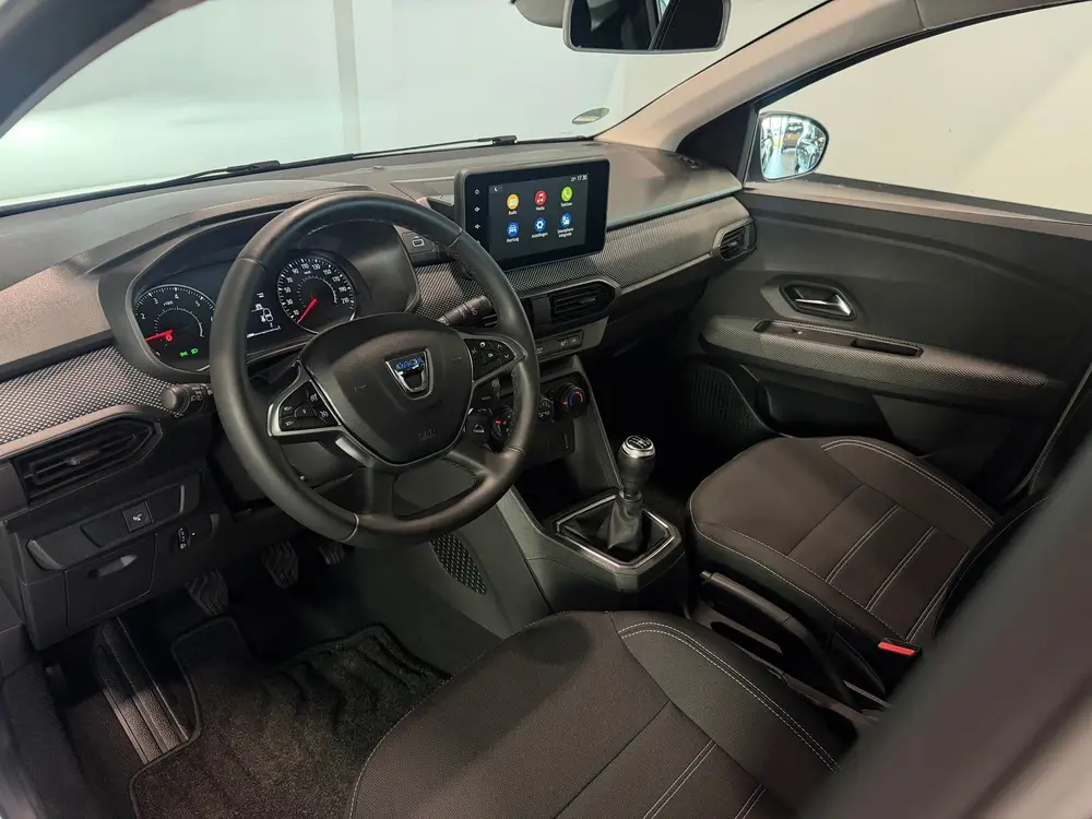 Dacia Sandero 1.0 TCe 90 Comfort LED uit 2022, foto 3