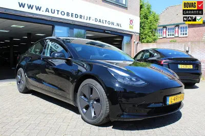 Tesla Model 3 Standard RWD Plus SOH 90 uit 2021