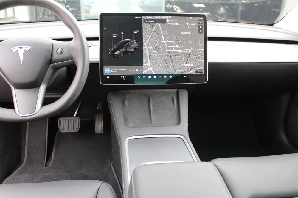 Tesla Model 3 Standard RWD Plus SOH 90 uit 2021, foto 7