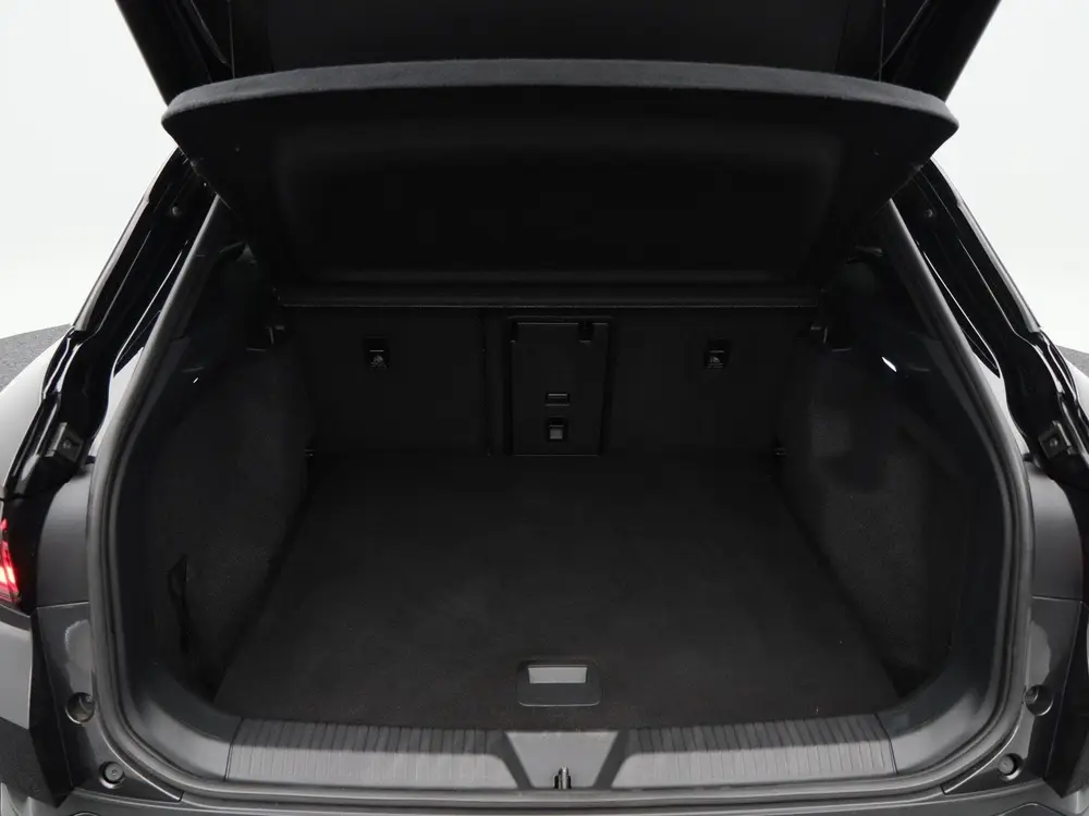 Volkswagen ID.4 First Max 77 kWh | Stoel/Stuurverwarming | P uit 2020, foto 16
