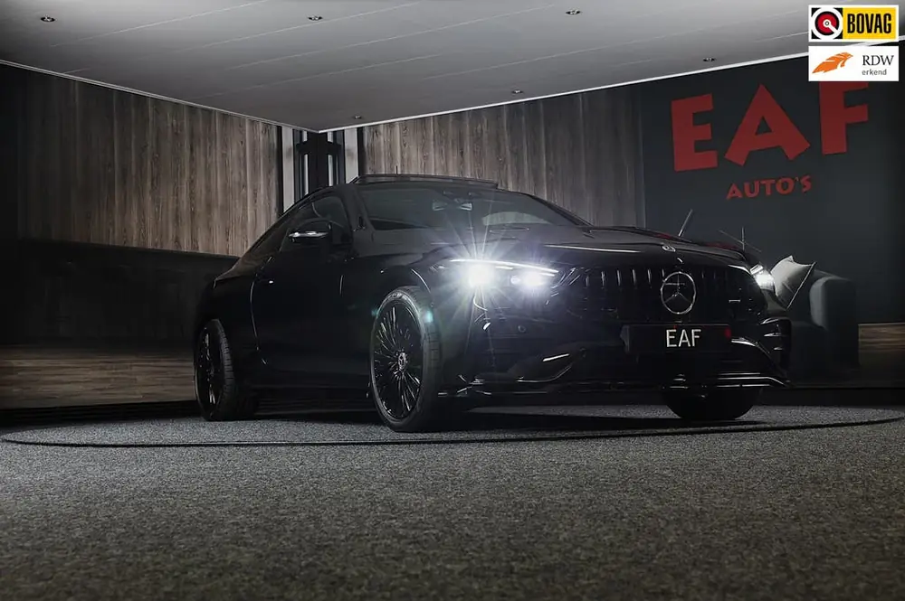Mercedes-Benz CLE Coupé 300 e AMG 53 Look / Head Up / Burme uit 2025