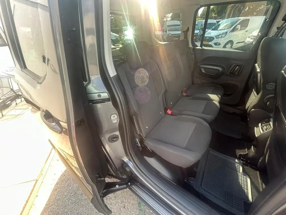 Peugeot Rifter 1.2 Puretech Allure uit 2019, foto 11