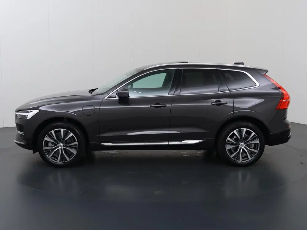 Volvo XC60 2.0 T8 Plug-in hybrid AWD Inscription uit 2022, foto 5