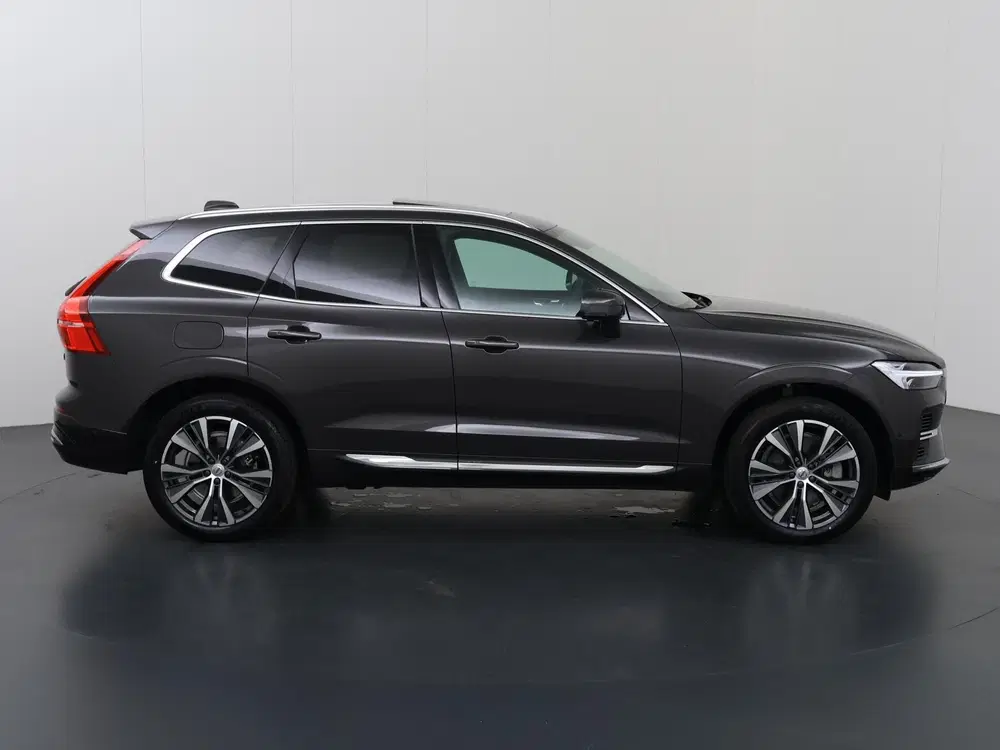 Volvo XC60 2.0 T8 Plug-in hybrid AWD Inscription uit 2022, foto 6