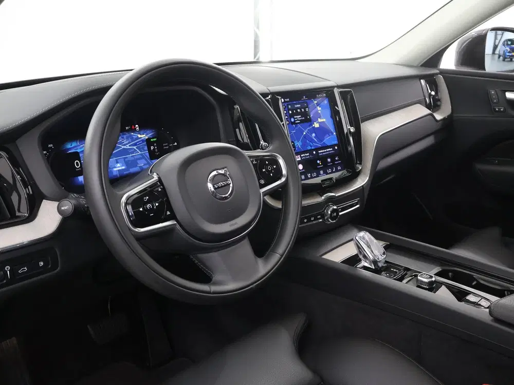 Volvo XC60 2.0 T8 Plug-in hybrid AWD Inscription uit 2022, foto 7