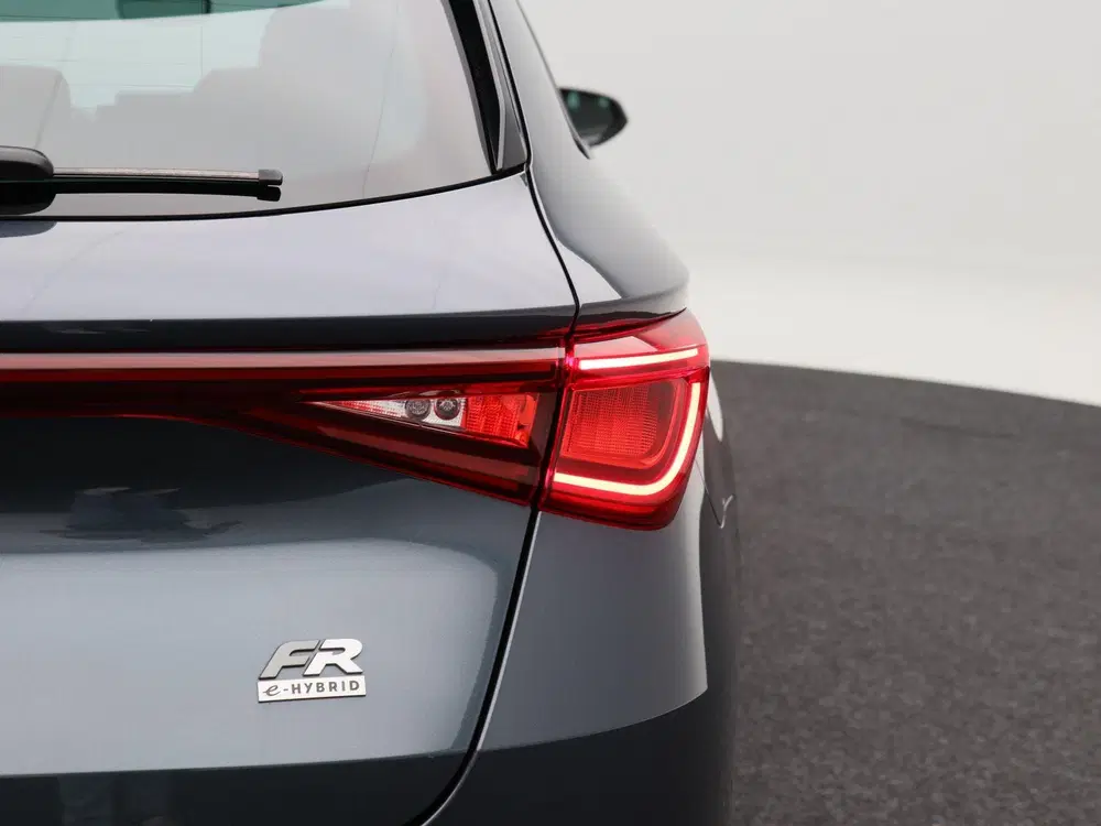 SEAT Leon 1.5 TSi 204 Pk e-Hybrid FR Business uit 2025, foto 13