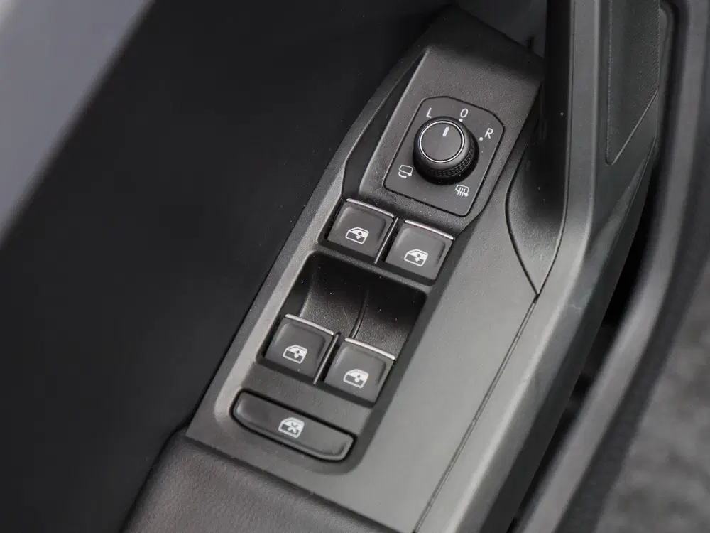 SEAT Leon 1.5 TSi 204 Pk e-Hybrid FR Business uit 2025, foto 18