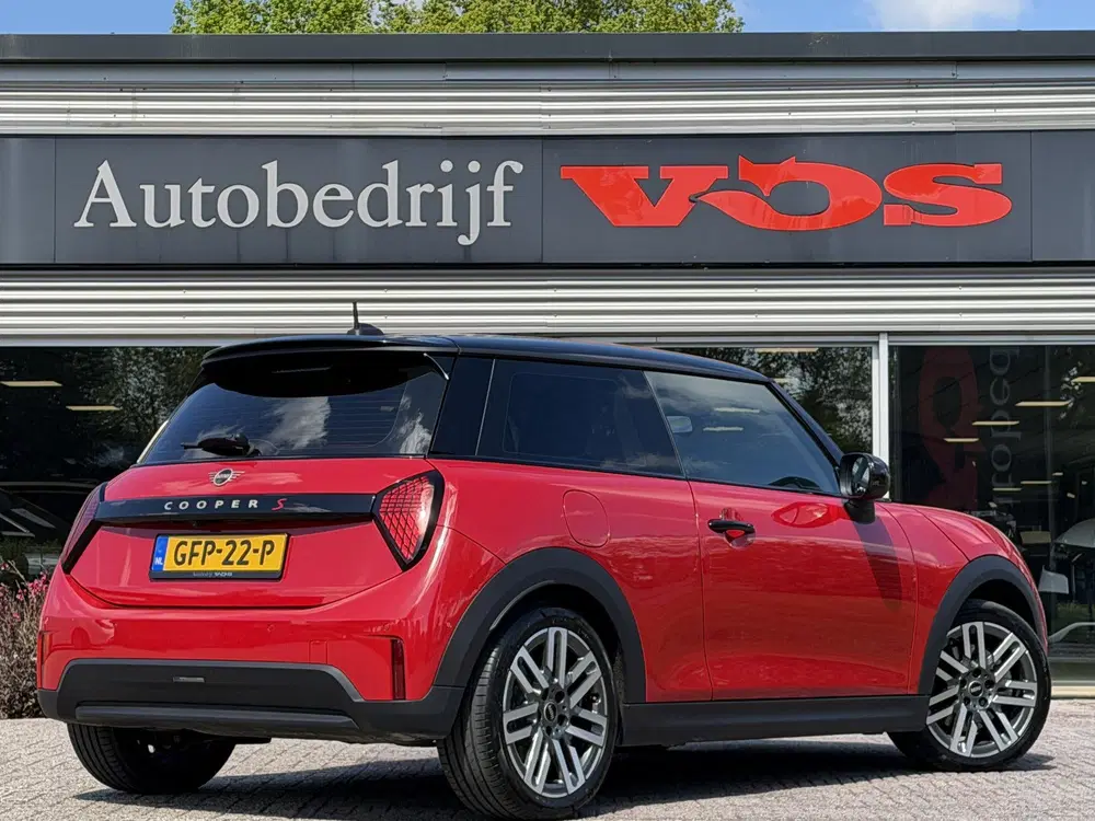 Mini Cooper S 2.0 Cooper S Classic XS 204 pk uit 2024, foto 9