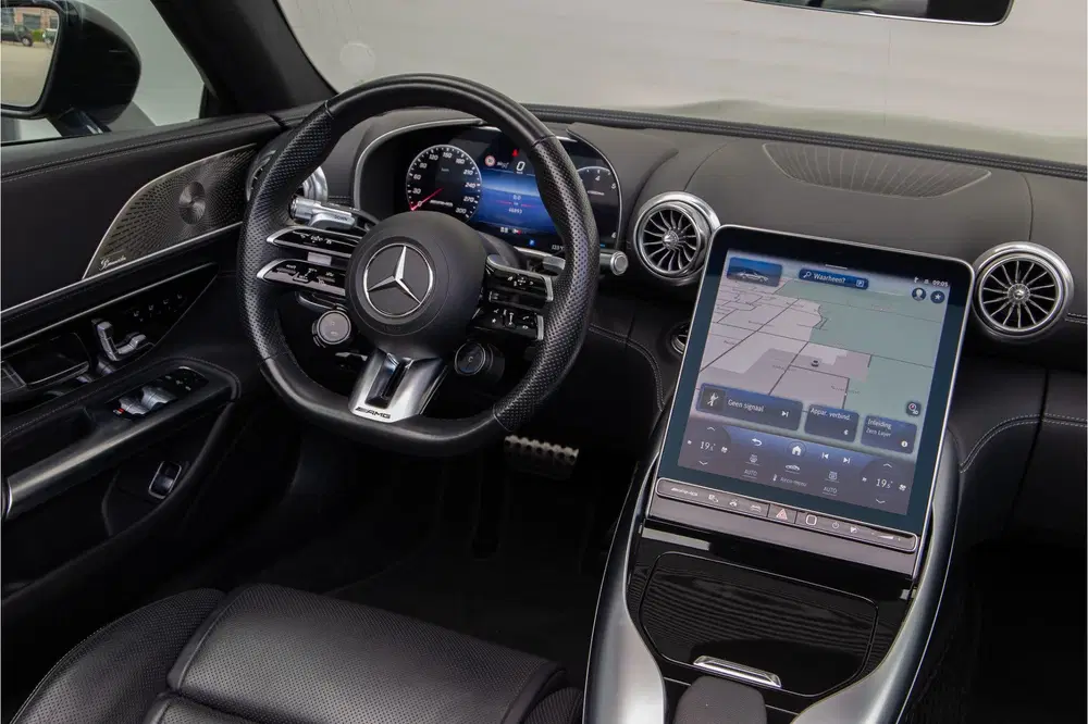 Mercedes-Benz SL AMG 43 Premium Plus uit 2023, foto 17