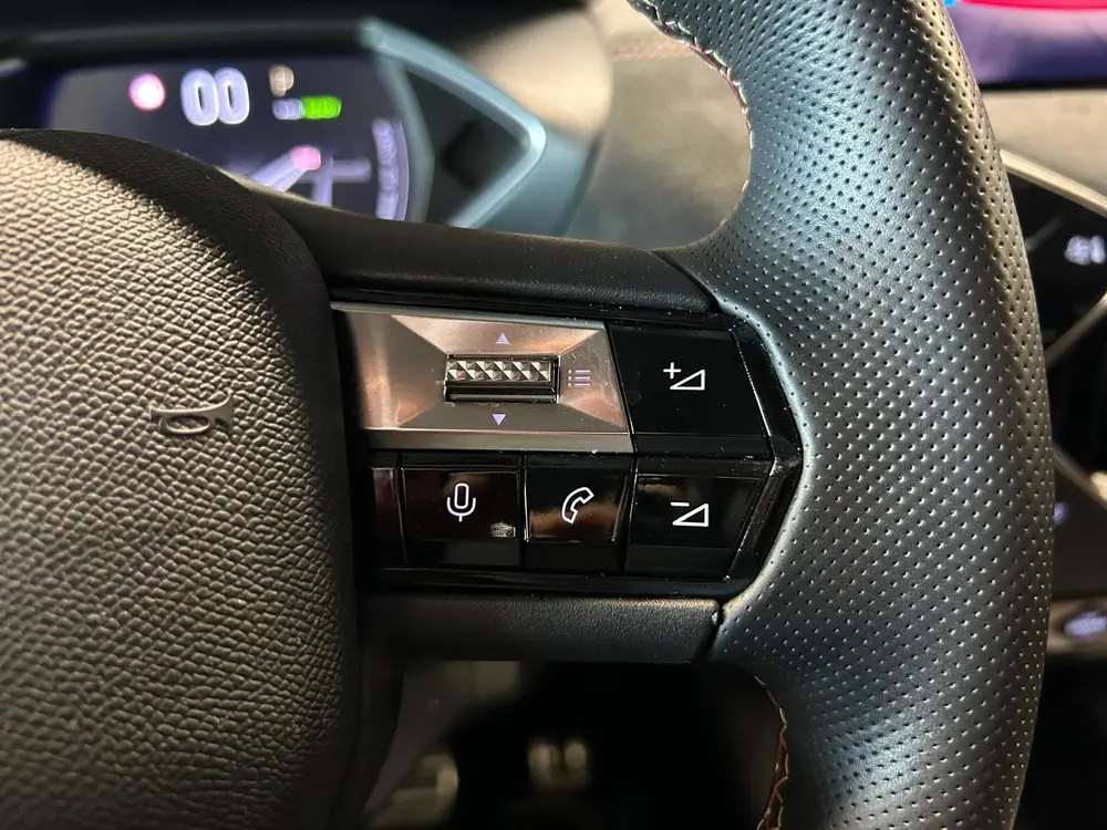 DS Automobiles DS 3 DS 3 E-Tense Performance Line+ 54 kWh uit 2023, foto 16