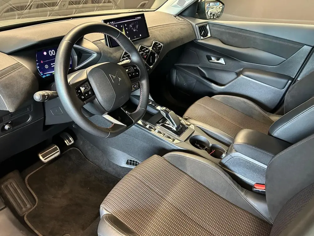 DS Automobiles DS 3 DS 3 E-Tense Performance Line+ 54 kWh uit 2023, foto 20