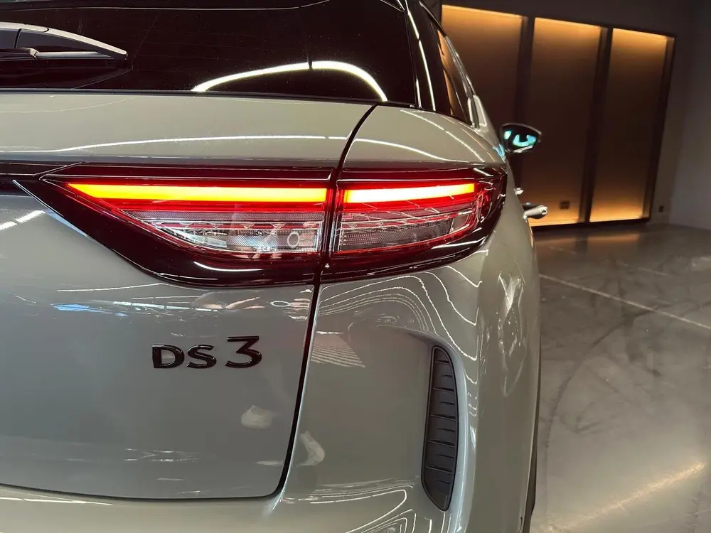 DS Automobiles DS 3 DS 3 E-Tense Performance Line+ 54 kWh uit 2023, foto 9